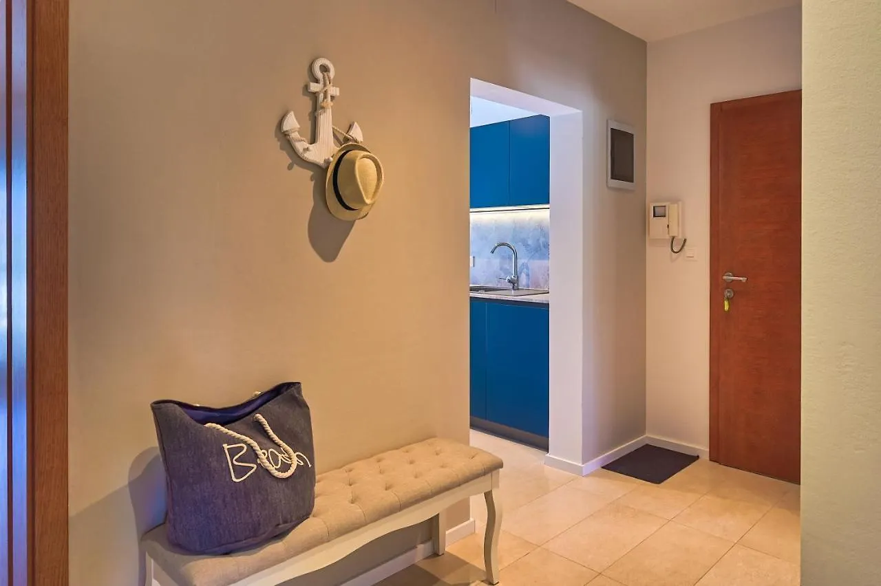Apartment Zala With Private Pool Liznjan Croatia